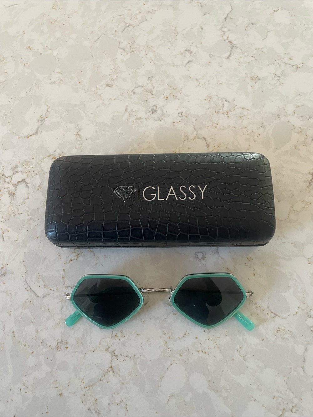 Diamond suply co Glassy eyewear sunglasses baby blue silver frame